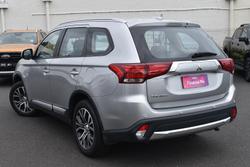 2018 Mitsubishi Outlander ES ADAS