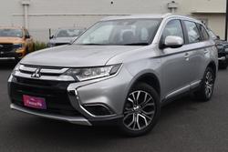2018 Mitsubishi Outlander ES ADAS