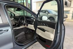 2022 Kia Carnival S