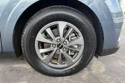 2022 Kia Carnival S