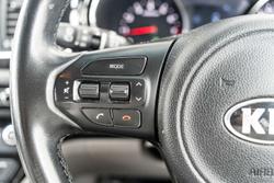 2016 Kia Carnival SLi