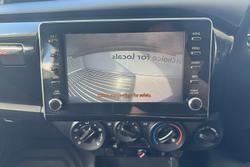 2022 Toyota Hilux SR