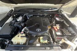 2022 Toyota Hilux SR