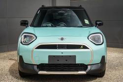 2026 MINI Aceman SE Favoured