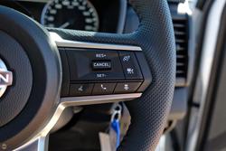 2026 Nissan Navara ST