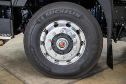 2025 Isuzu F Series FYJ 320-255 AT R58