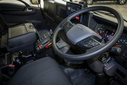 2025 Isuzu F Series FYJ 320-255 AT R58