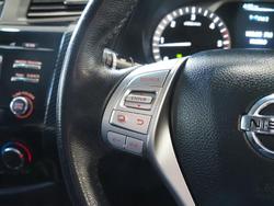 2015 Nissan Navara ST