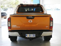 2015 Nissan Navara ST