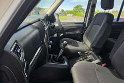 2022 Mahindra PIK-UP S10+ 4X4 Arctic White