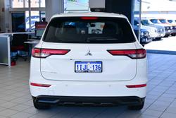 2024 Mitsubishi Outlander ES