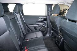 2024 Mitsubishi Outlander ES