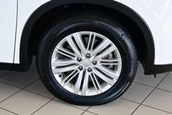 2024 Mitsubishi Outlander ES
