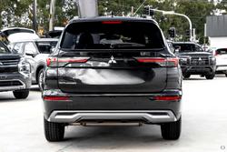 2026 Mitsubishi Outlander LS