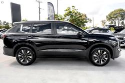 2026 Mitsubishi Outlander LS