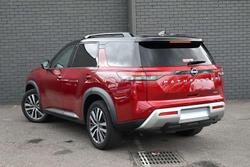 2022 Nissan Pathfinder Ti-L