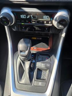 2024 Toyota RAV4 XSE