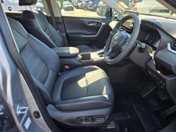 2024 Toyota RAV4 XSE