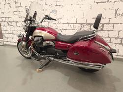 2017 Moto Guzzi California Touring SE California Red
