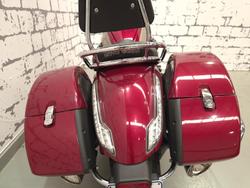 2017 Moto Guzzi California Touring SE California Red