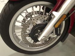 2017 Moto Guzzi California Touring SE California Red