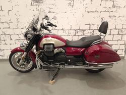 2017 Moto Guzzi California Touring SE California Red
