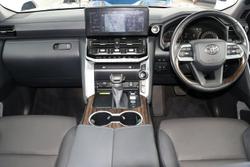2024 Toyota Landcruiser VX