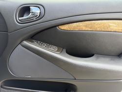 2005 Jaguar S-Type Sport