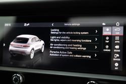 2023 Porsche Macan T