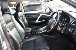 2016 Mitsubishi Pajero Sport Exceed