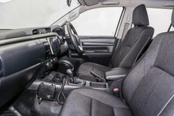 2020 Toyota Hilux SR