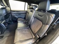 2022 Jeep Grand Cherokee L Night Eagle