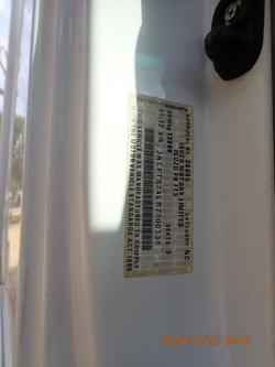 2012 Isuzu F Series FTS 800 WHITE