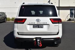 2024 Toyota Landcruiser Sahara