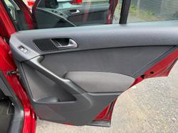 2011 Volkswagen Tiguan 103TDI 5N MY11 Four Wheel Drive Titanium Beige