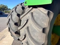 2021 John Deere 9520R Green