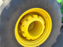 2021 John Deere 9520R Green