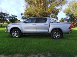 2019 Toyota Hilux SR5