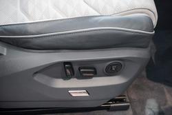 2025 Volkswagen Touareg 210TDI Elegance