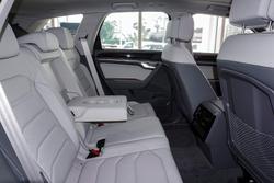 2025 Volkswagen Touareg 210TDI Elegance