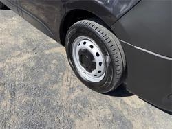 2020 MITSUBISHI EXPRESS GLX LWB SN MY21 BLACK