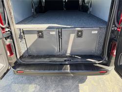 2020 MITSUBISHI EXPRESS GLX LWB SN MY21 BLACK