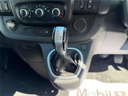 2020 MITSUBISHI EXPRESS GLX LWB SN MY21 BLACK