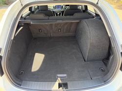 2014 HOLDEN COMMODORE EVOKE (LPG) VF White