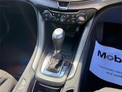 2014 HOLDEN COMMODORE EVOKE (LPG) VF White