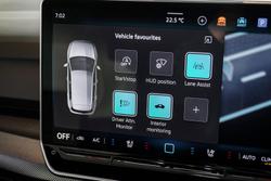 2025 Volkswagen Golf 110TSI R-Line