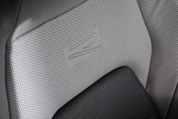 2025 Volkswagen Golf 110TSI R-Line