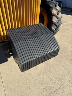 2018 Versatile 320