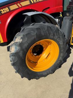 2018 Versatile 320