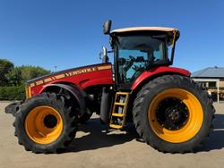 2018 Versatile 320